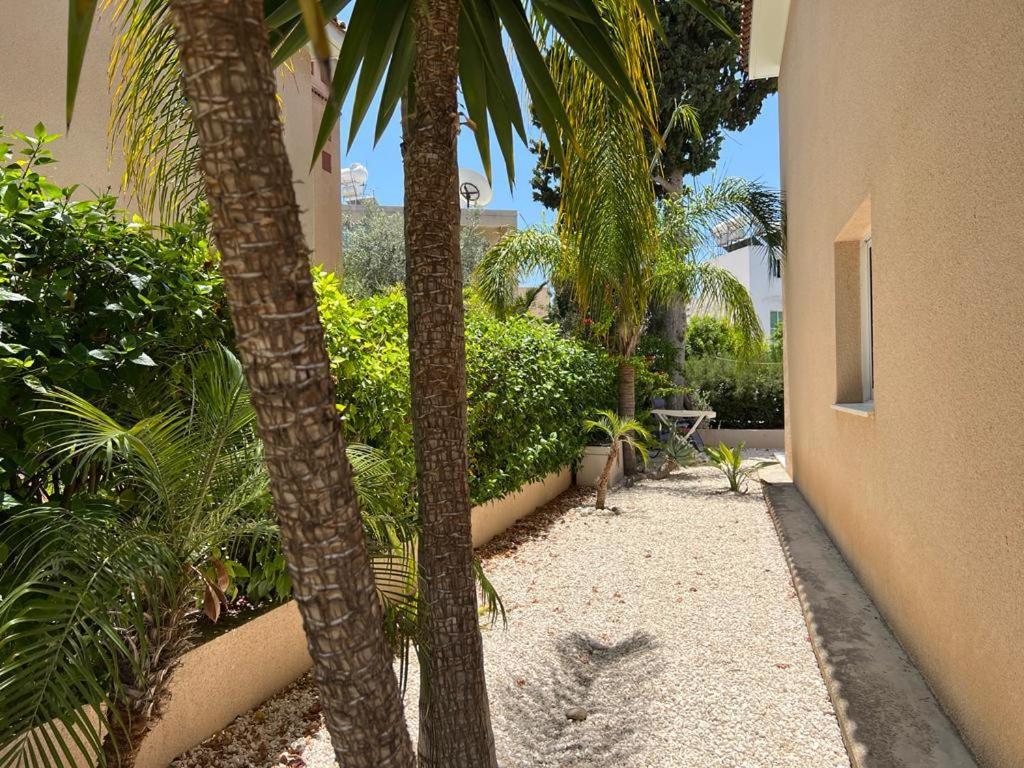 Casa Del Sol Townhouse In Iris Village Paphos Exterior foto