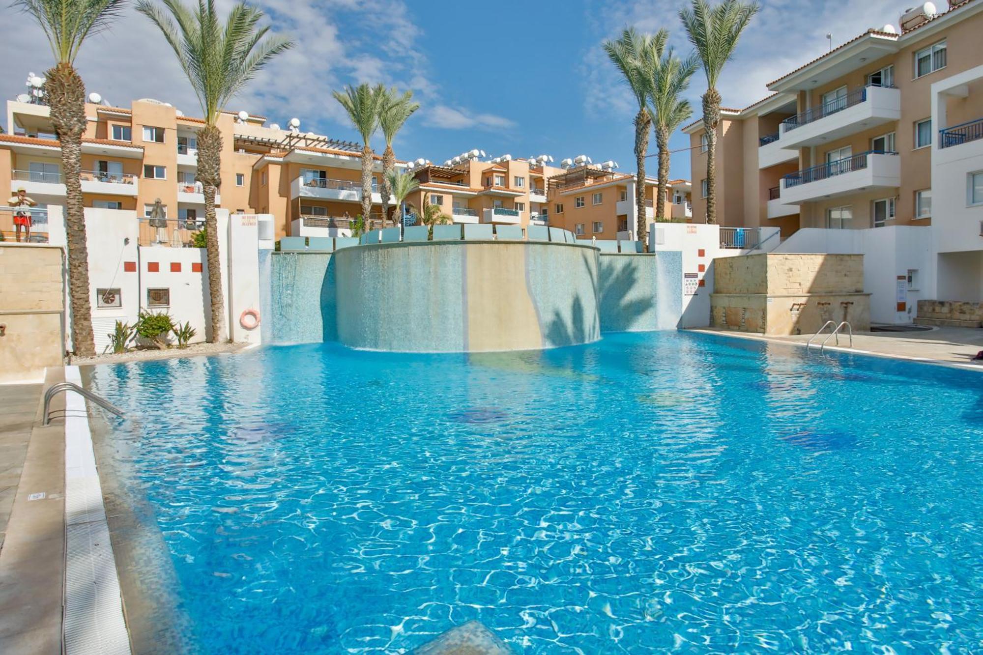 Casa Del Sol Townhouse In Iris Village Paphos Exterior foto