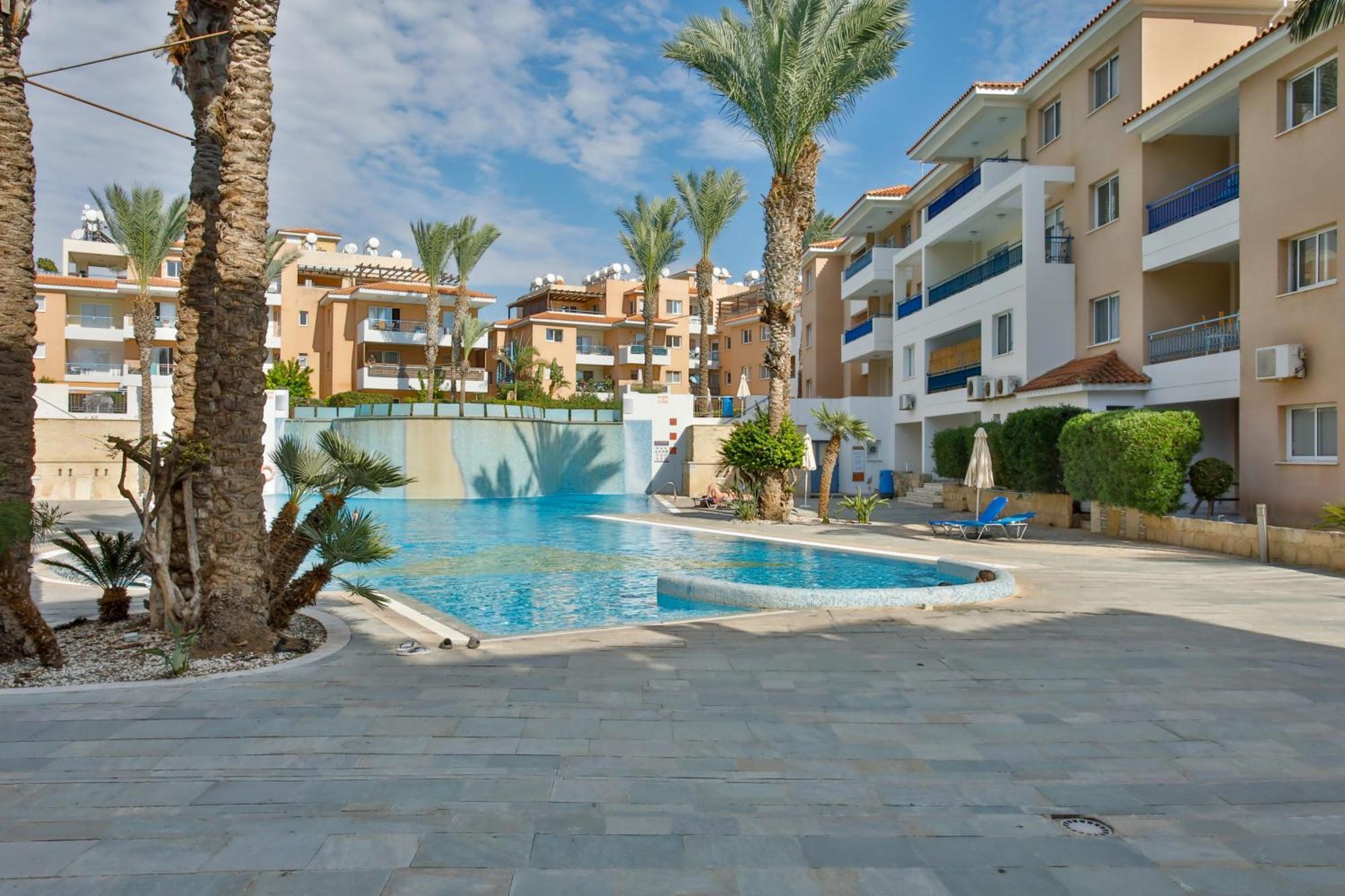 Casa Del Sol Townhouse In Iris Village Paphos Exterior foto